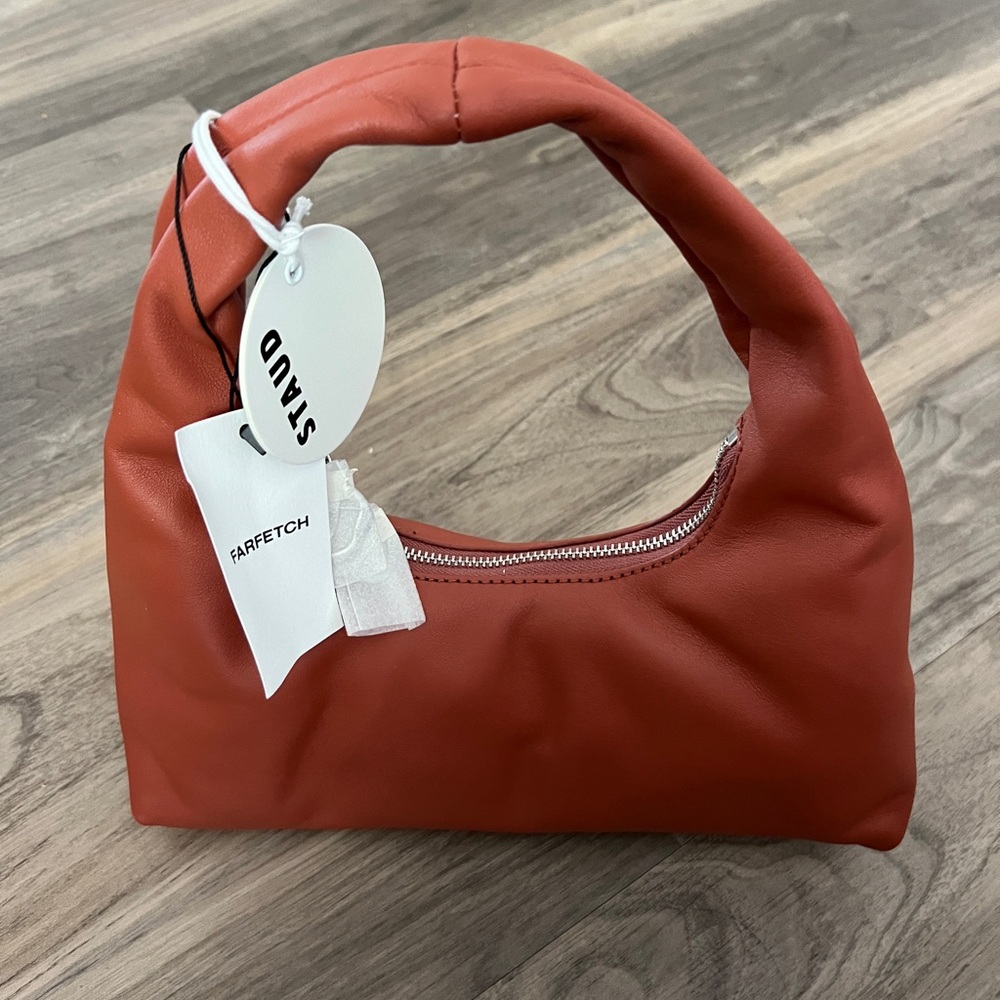 STAUD MINI ENZO BAG IN SPICE RED